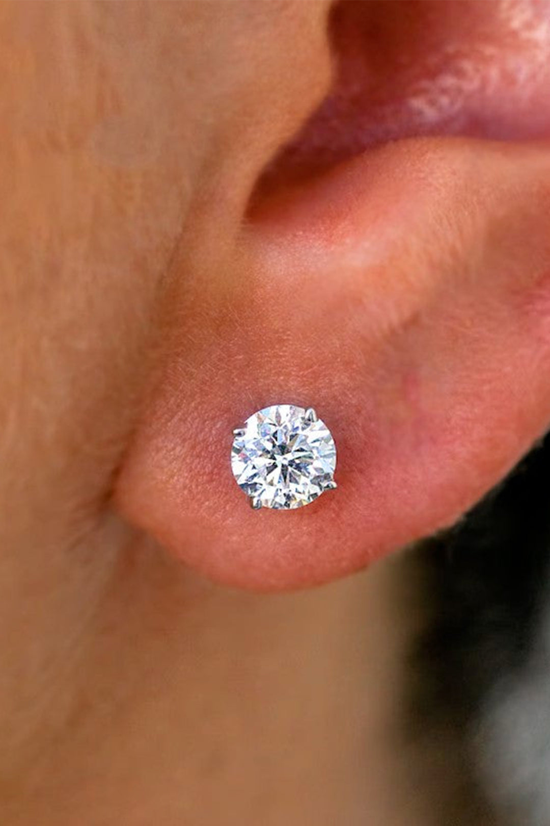Single Stud 2 Carat Platinum Plated Timeless Brilliance Solitaire Stud in 925 Sterling Silver