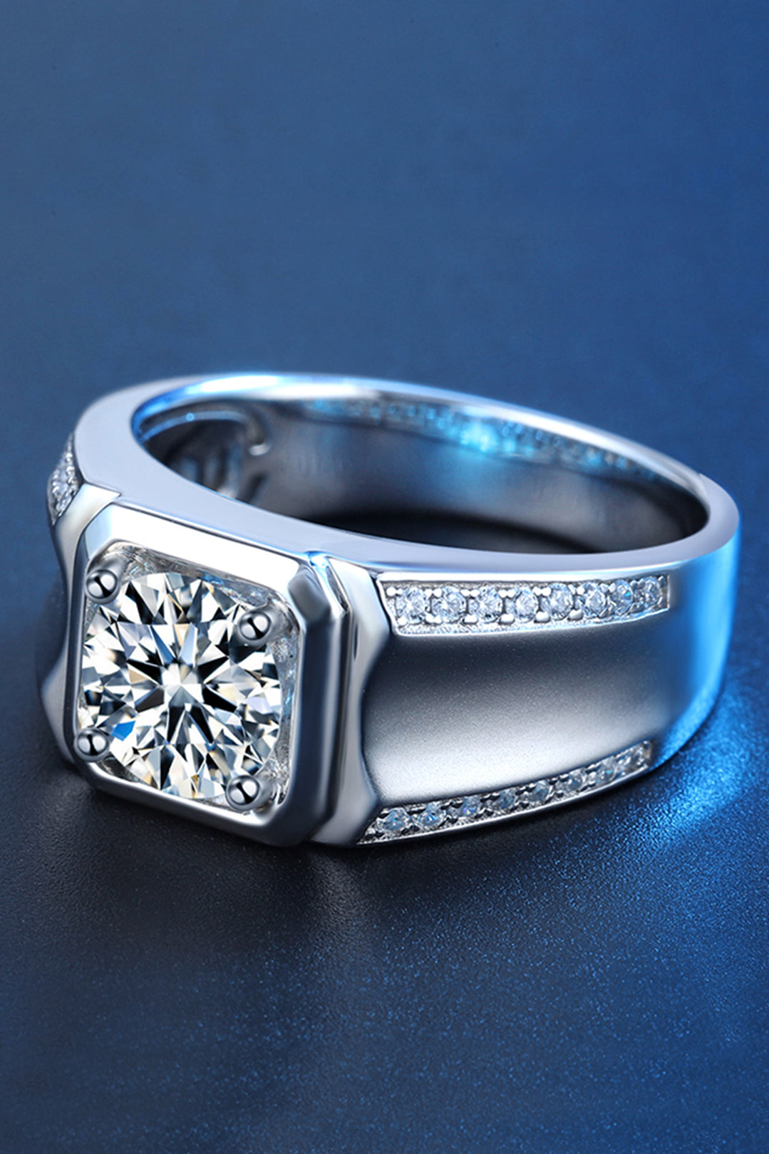 Maverick moissanite Ring