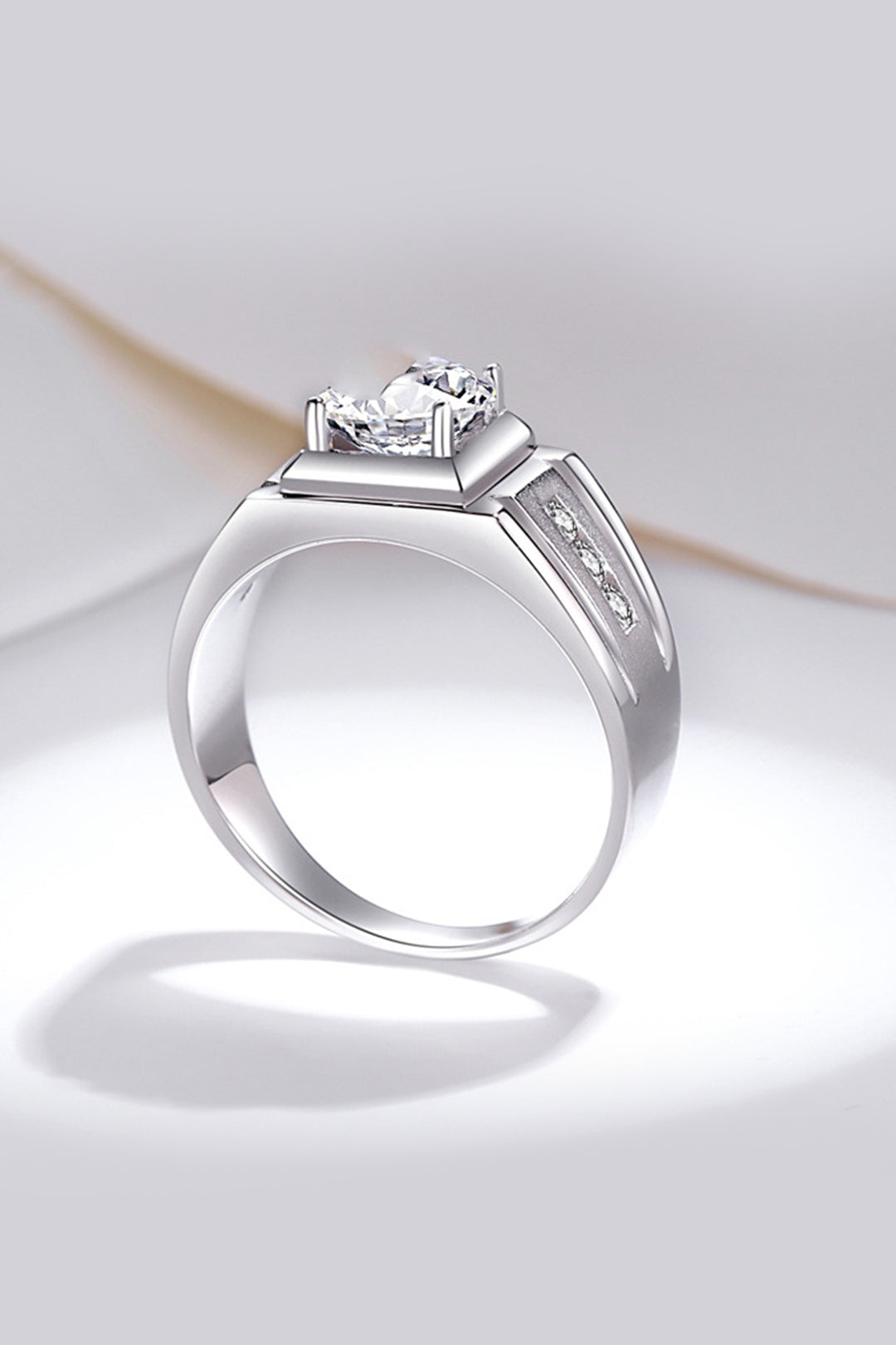 Paladin moissanite Ring