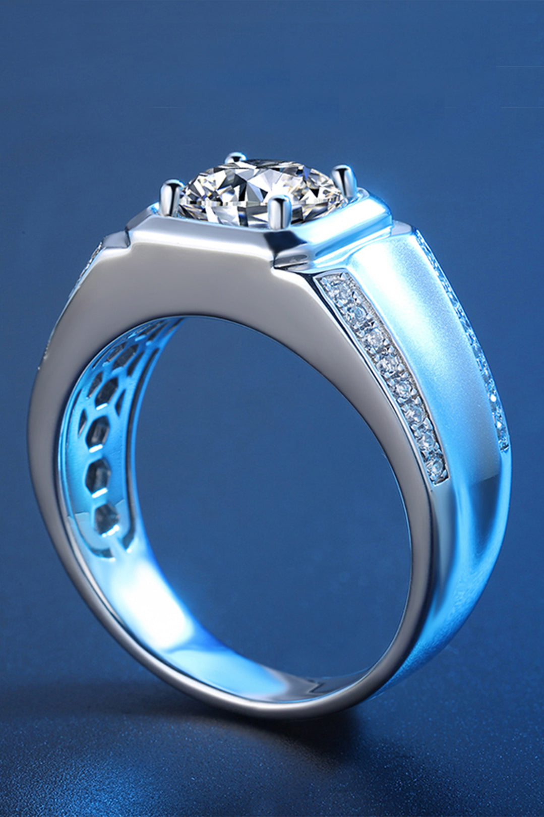 Maverick moissanite Ring