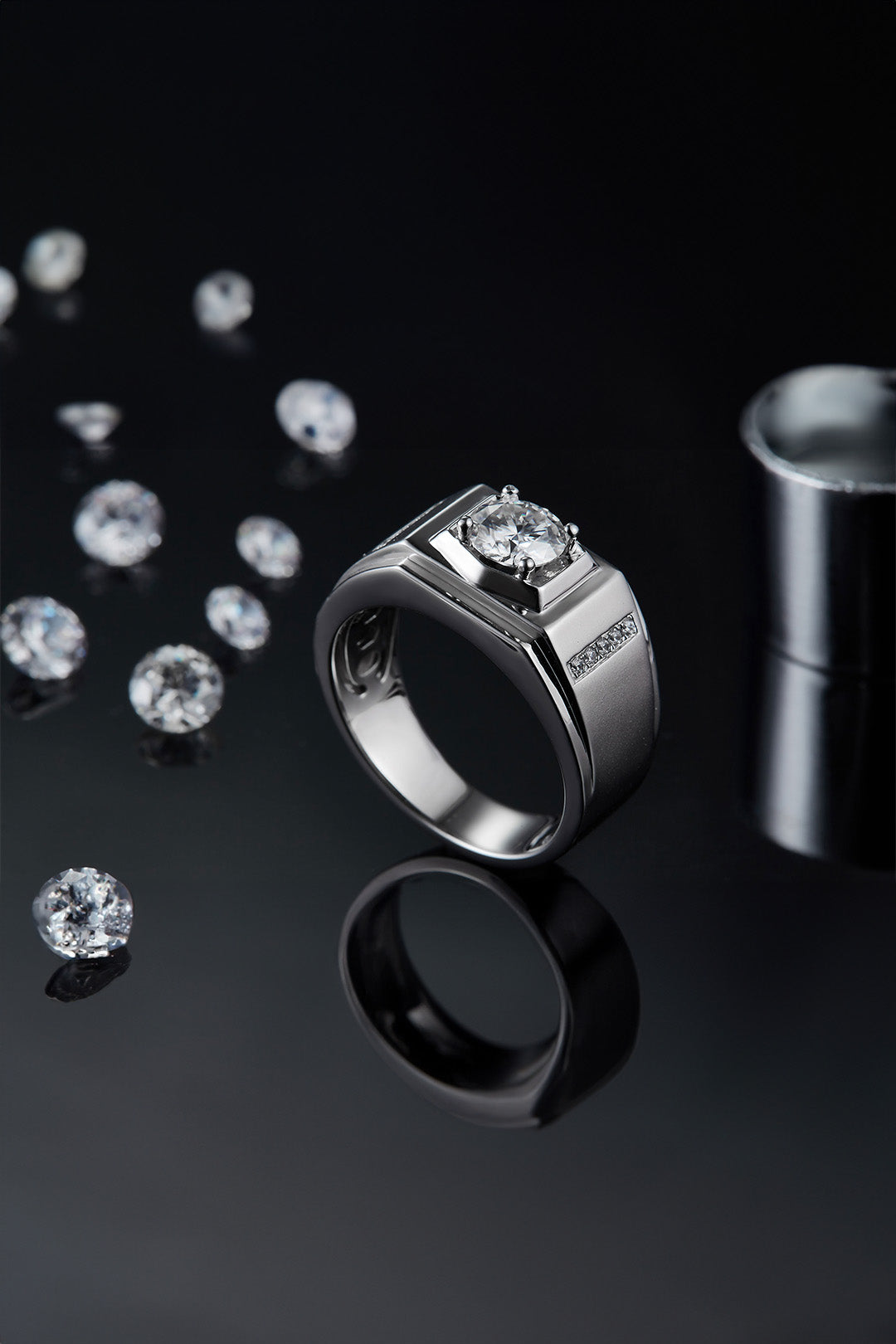 Apex moissanite Ring