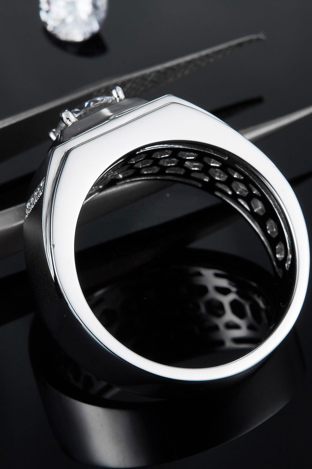 Apex moissanite Ring