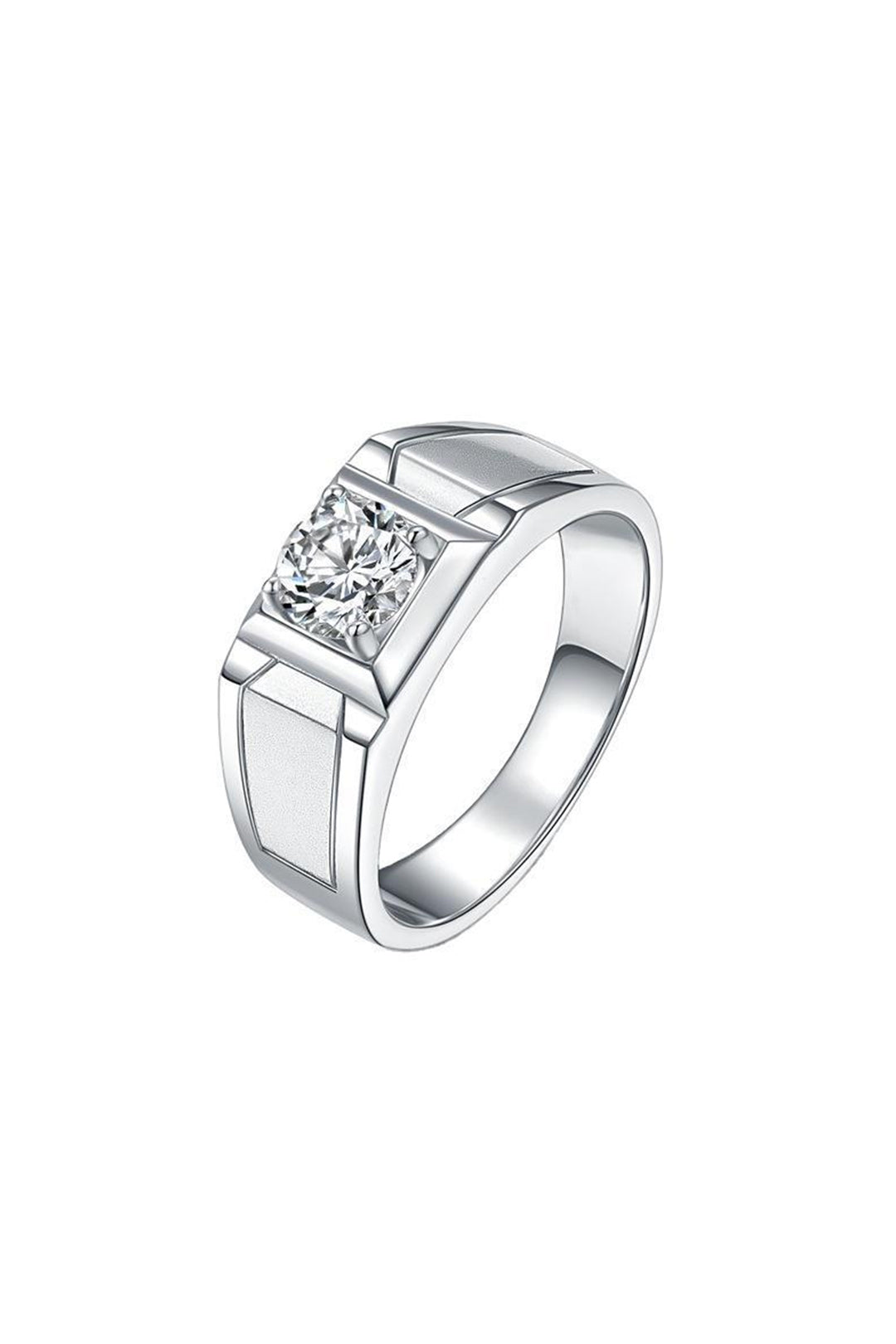 Accolade moissanite Ring