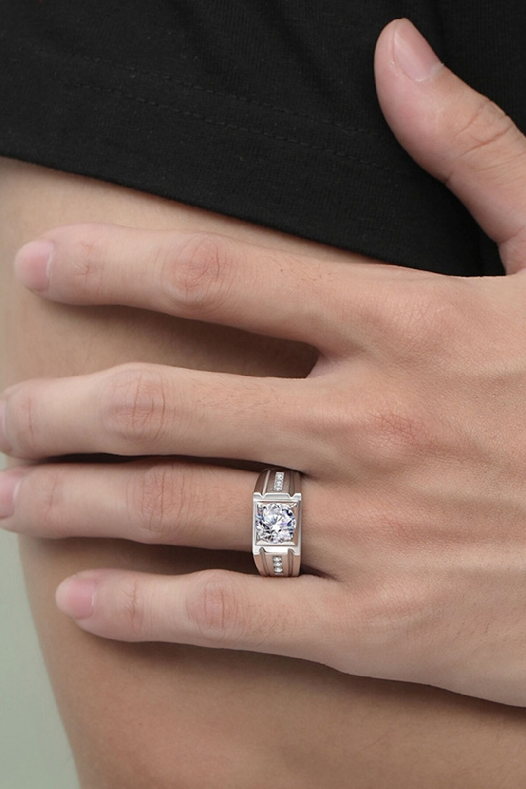 Paladin moissanite Ring