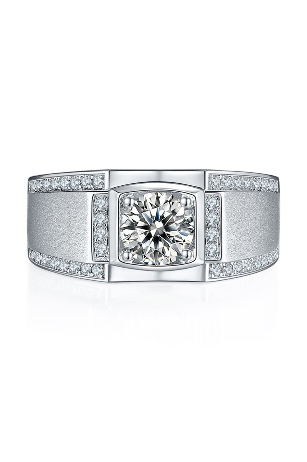 Valor moissanite Ring