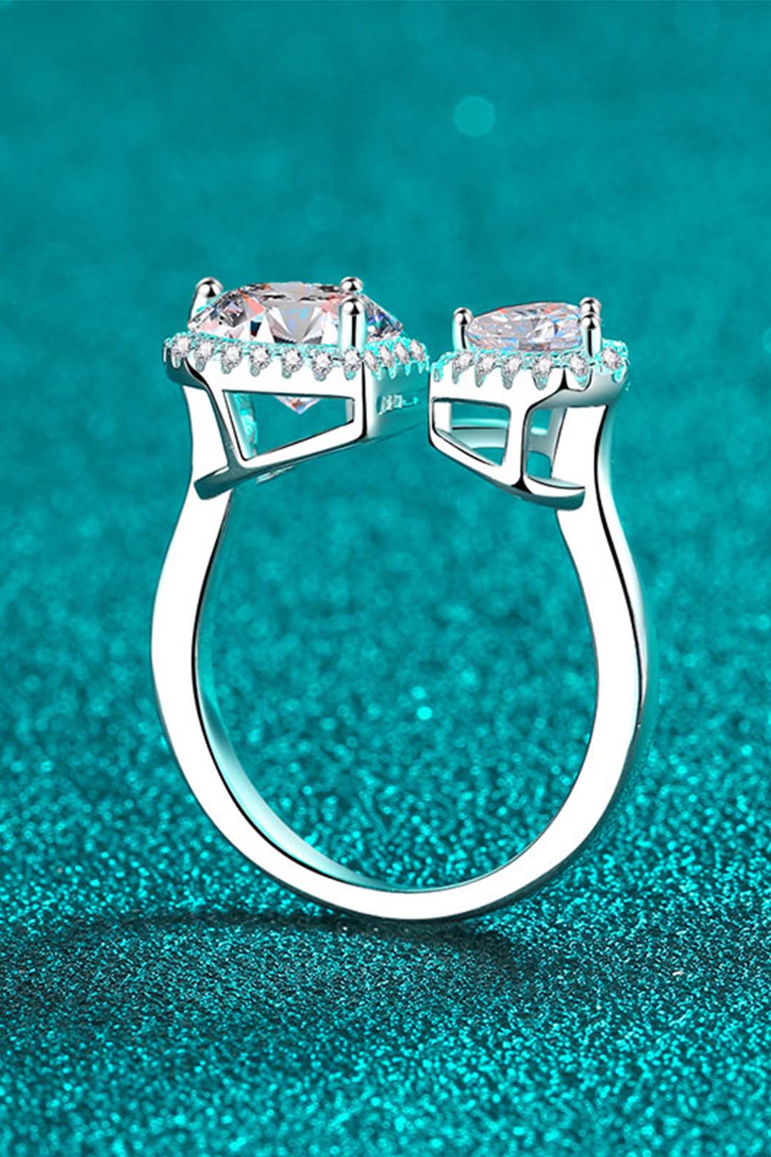Valentina moissanite Ring