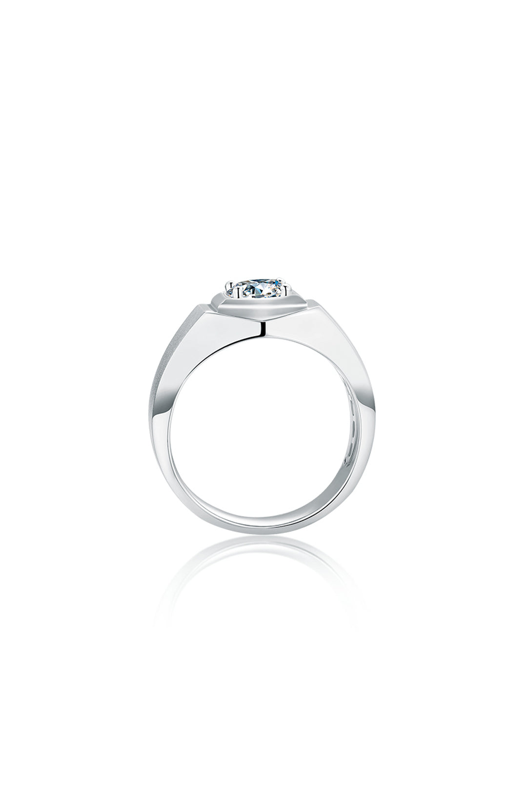 Pioneer moissanite Ring