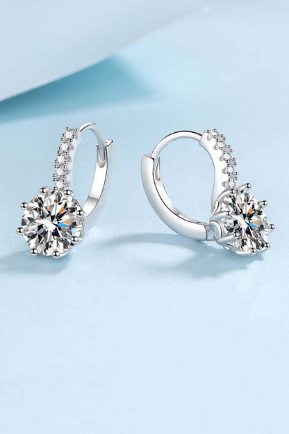 GlamourGleam solitaire earring