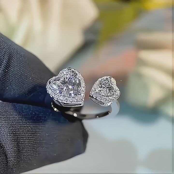 Valentina moissanite Ring